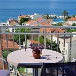 Lora Ex Palma