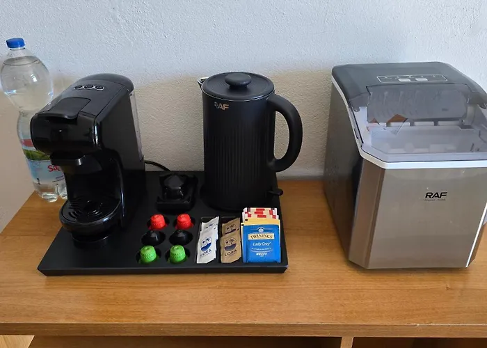 Lora Ex Palma * Gradac (Split-Dalmatia)