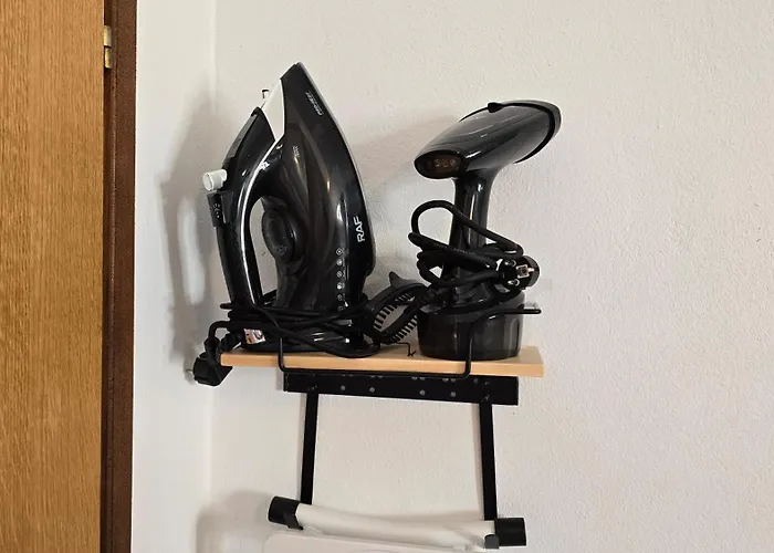 Lora Ex Palma Gradac (Split-Dalmatia)